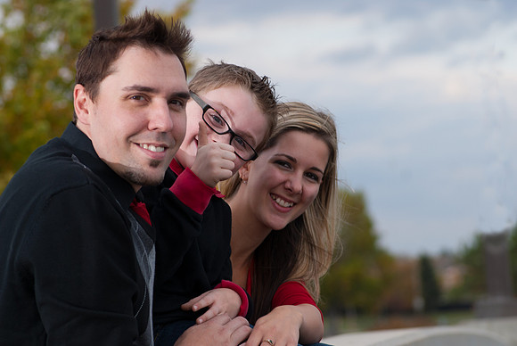 family photo of the great trio at the marina park, thunder bay Ontario