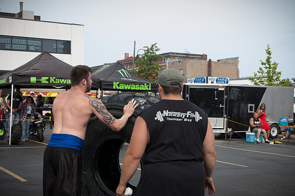 images of the Thunder Bay RIBFEST Strongman competion