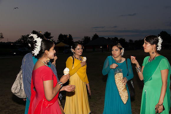 photos of cultural dancers at krishna festival of India, thunder bay ontario